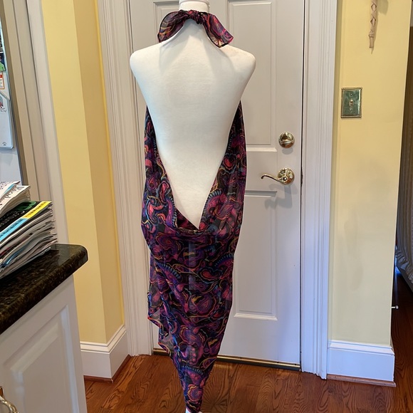 Sarong - Picture 3 of 8